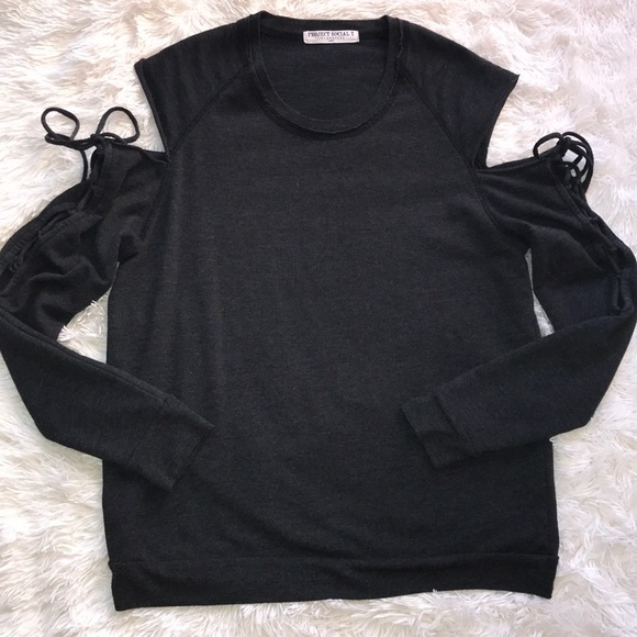Project Social Cold Shoulder Top - Picture 3 of 16